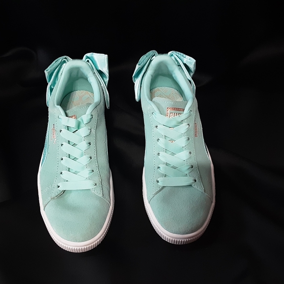 PUMA Women's Suede Bow Sneaker - Picture 2 of 6